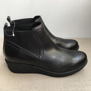Lasocki EU 38 US 8 Black Leather Ankle Booties